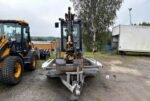Caterpillar 302cr avec engcon et remorque – Image 39