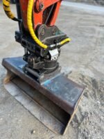 Kubota U25-3EU avec  Remorque + 3 godets – Image 17