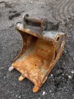 Kubota U25-3EU avec  Remorque + 3 godets – Image 19