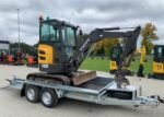Volvo ECR25D avec 3 godets et Remorque – Image 5