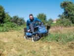 Débroussailleuse autoportée ISEKI SRA800A avec pare-chocs – Image 4